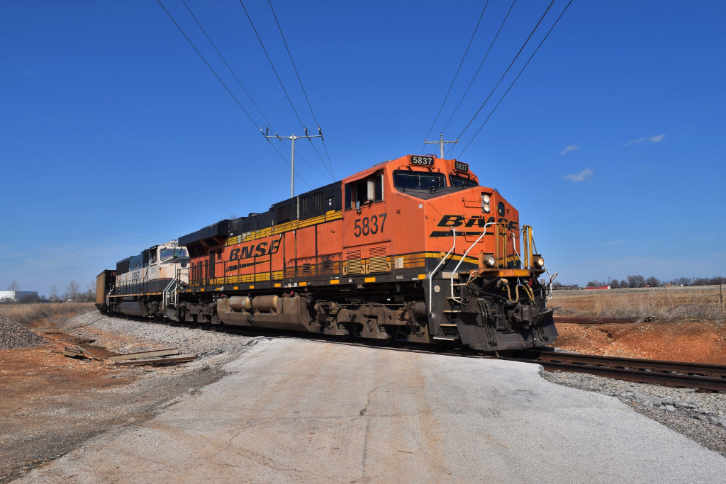 BNSF 5837